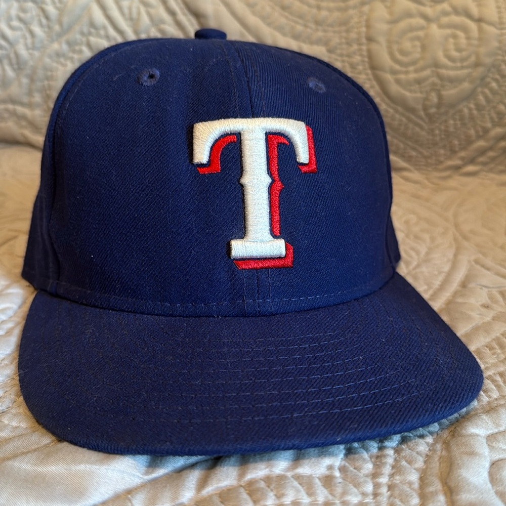Texas Rangers New Era on-field cap